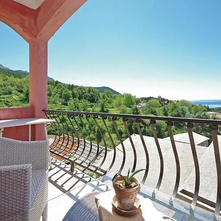 Holiday home Amazing Home In Tucepi With Jacuzzi Tucepi